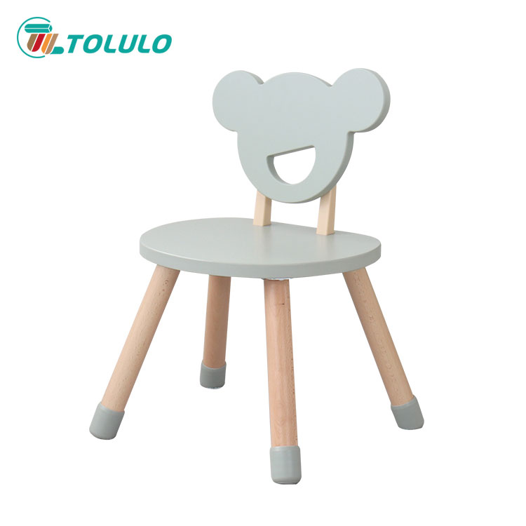 Silla de madera para niños